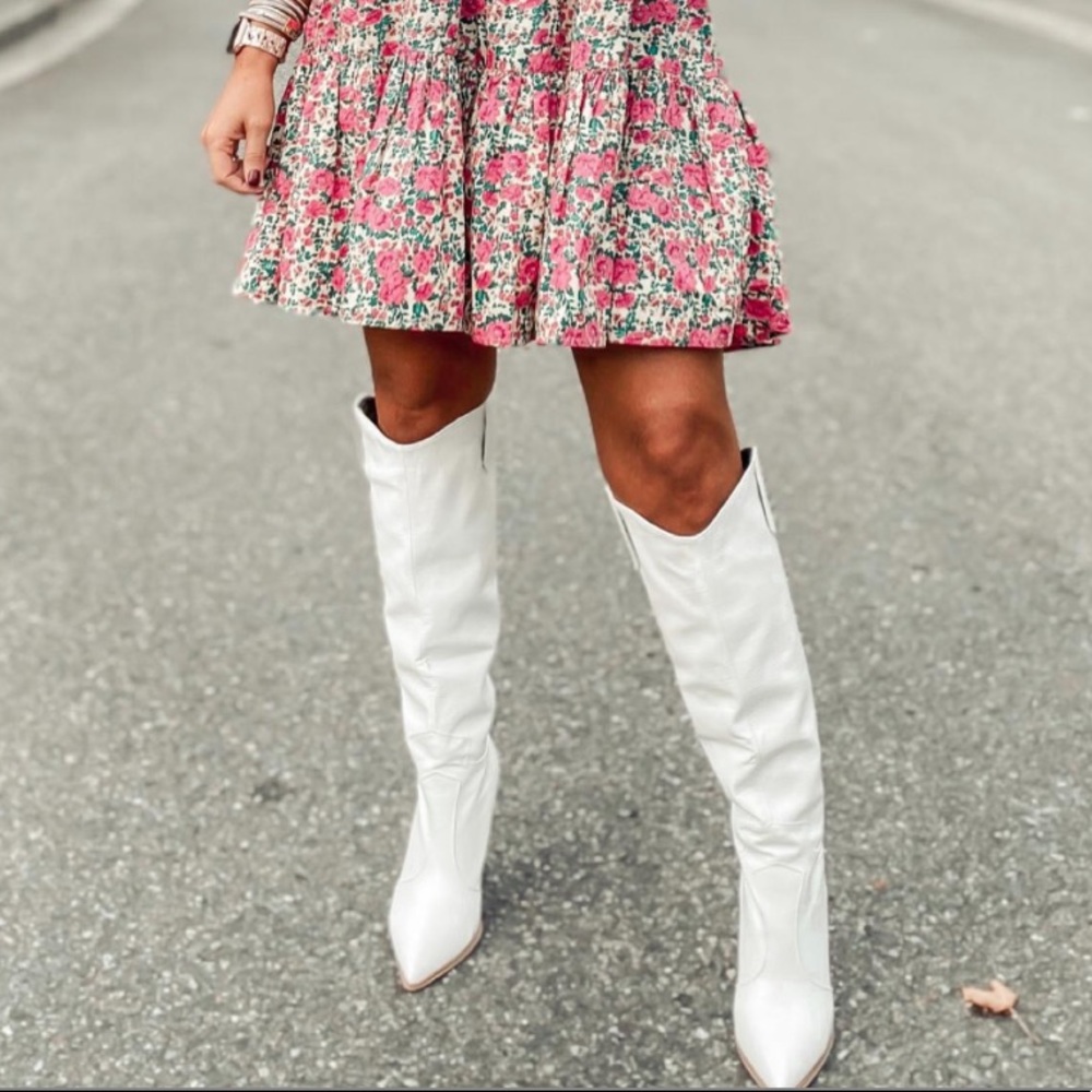 Beautiful White heel boot